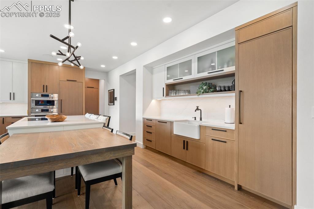 Monument, Colorado, 80132, United States, 6 Bedrooms Bedrooms, ,8 BathroomsBathrooms,Residential,Active,1992256