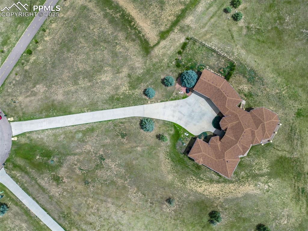 Monument, Colorado, 80132, United States, 5 Bedrooms Bedrooms, ,7 BathroomsBathrooms,Residential,Contingent,1992225