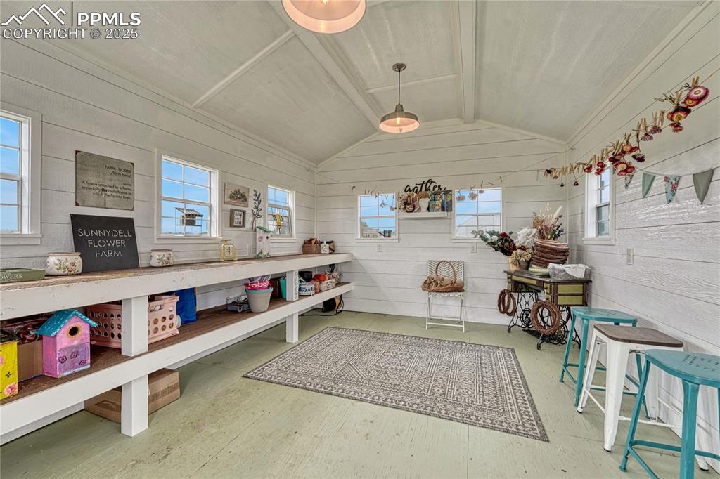 Colorado Springs, Colorado, 80908, United States, 4 Bedrooms Bedrooms, ,4 BathroomsBathrooms,Residential,Active,1992214