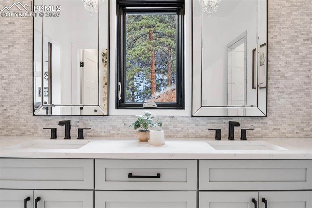 Woodland Park, Colorado, 80863, United States, 4 Bedrooms Bedrooms, ,3 BathroomsBathrooms,Residential,Active,2007934