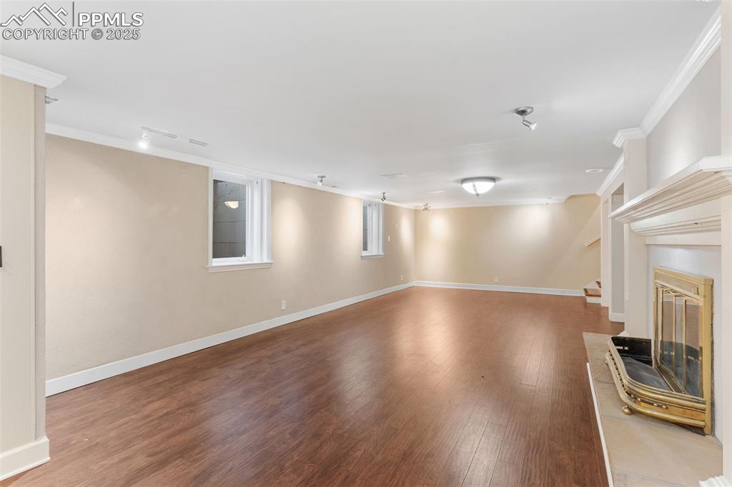 Colorado Springs, Colorado, 80906, United States, 5 Bedrooms Bedrooms, ,5 BathroomsBathrooms,Residential,Active,1998601