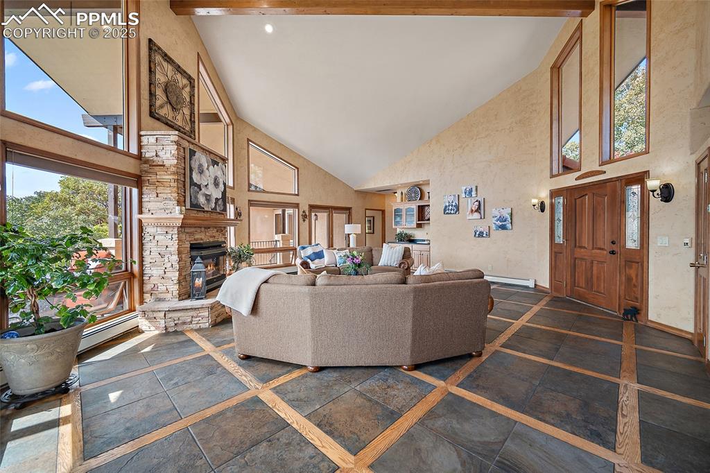 Colorado Springs, Colorado, 80908, United States, 5 Bedrooms Bedrooms, ,5 BathroomsBathrooms,Residential,Active,1954015