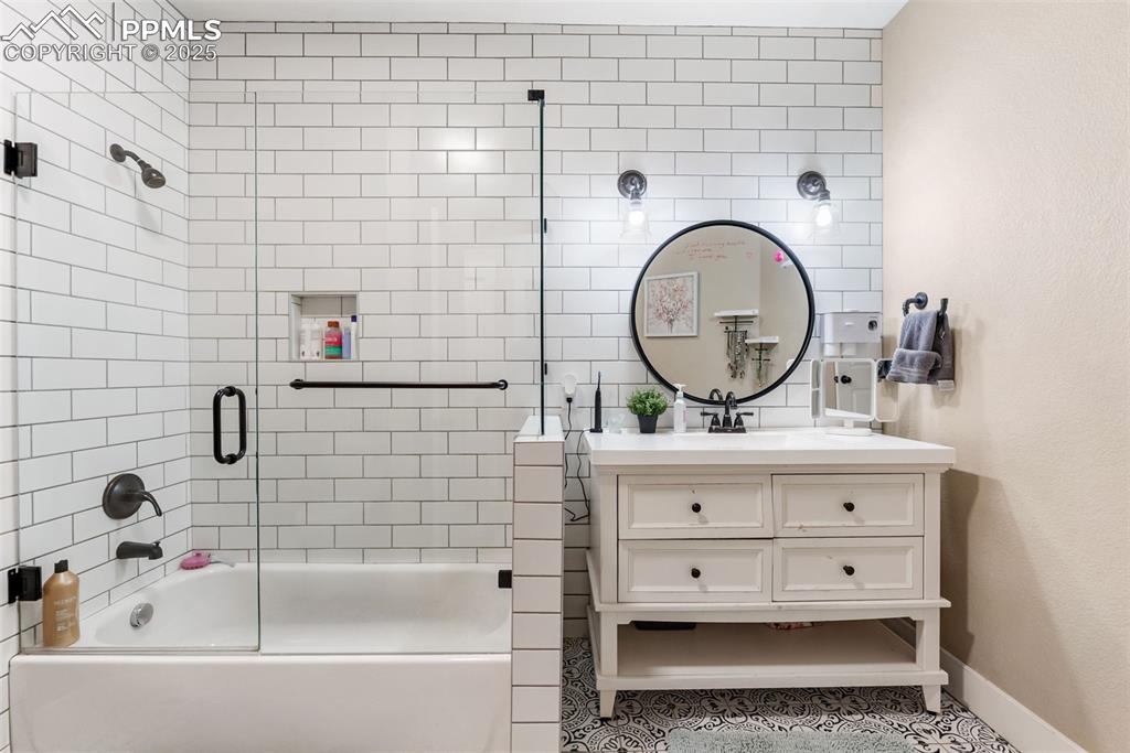 Monument, Colorado, 80132, United States, 6 Bedrooms Bedrooms, ,5 BathroomsBathrooms,Residential,Active,1992226