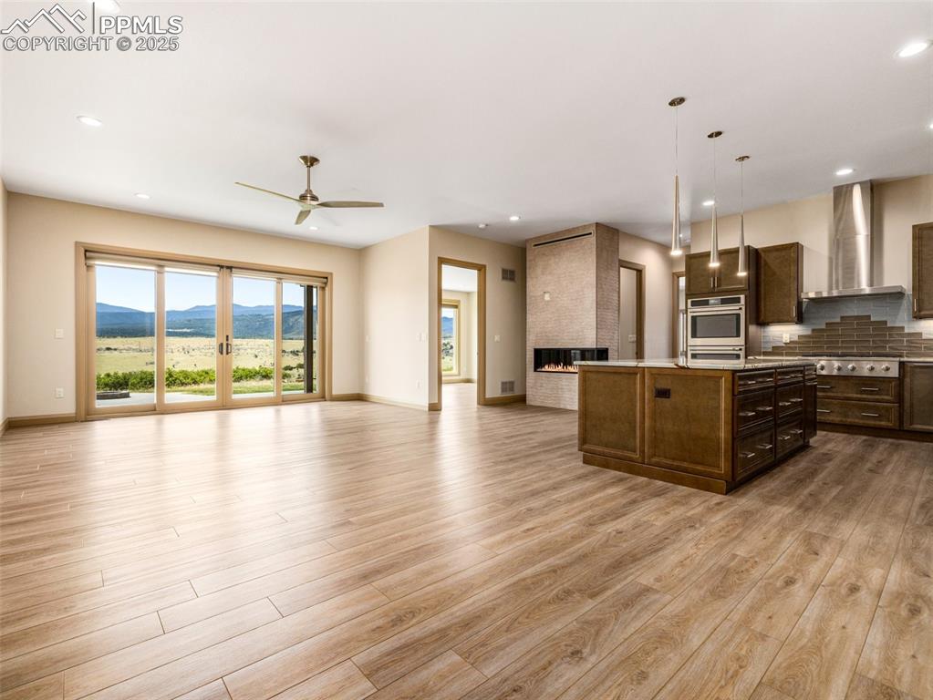 Beulah, Colorado, 81023, United States, 5 Bedrooms Bedrooms, ,5 BathroomsBathrooms,Residential,Active,1922547