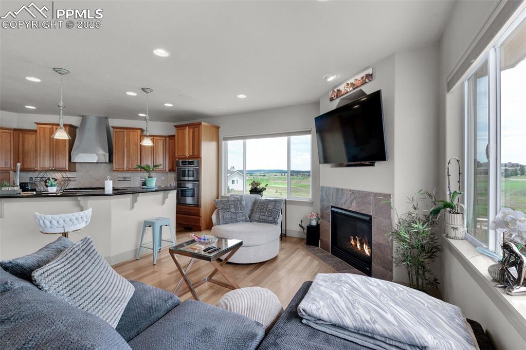 Monument, Colorado, 80132, United States, 5 Bedrooms Bedrooms, ,7 BathroomsBathrooms,Residential,Contingent,1992225