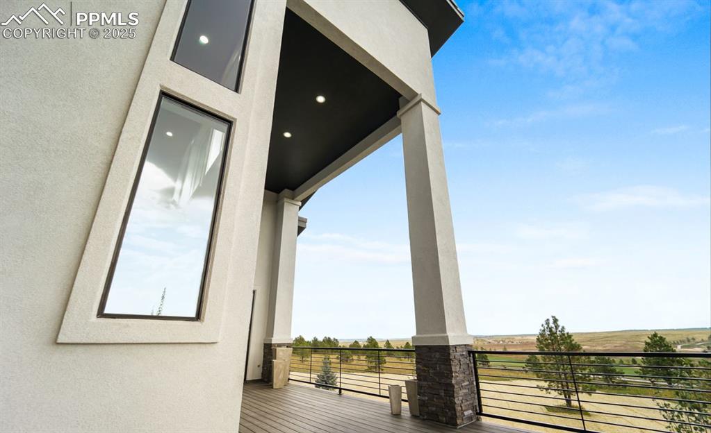 Colorado Springs, Colorado, 80908, United States, 5 Bedrooms Bedrooms, ,6 BathroomsBathrooms,Residential,Active,1936163