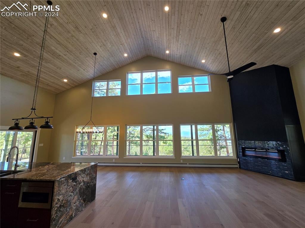 Trinidad, Colorado, 81082, United States, 4 Bedrooms Bedrooms, ,3 BathroomsBathrooms,Residential,Active,1992232