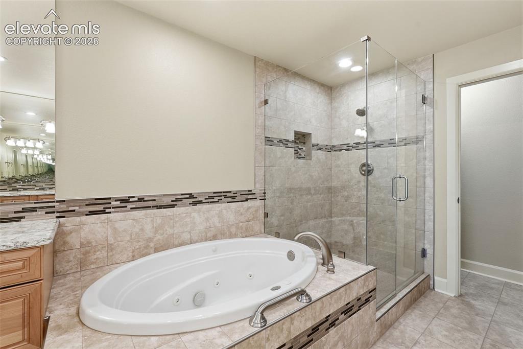 Colorado Springs, Colorado, 80906, United States, 2 Bedrooms Bedrooms, ,4 BathroomsBathrooms,Residential,Active,2052139