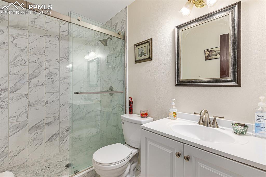 Monument, Colorado, 80132, United States, 5 Bedrooms Bedrooms, ,4 BathroomsBathrooms,Residential,Active,1941350