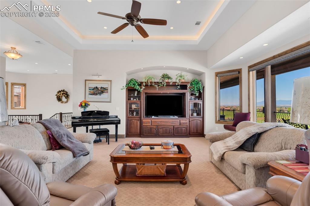 Pueblo, Colorado, 81001, United States, 4 Bedrooms Bedrooms, ,5 BathroomsBathrooms,Residential,Active,2043818