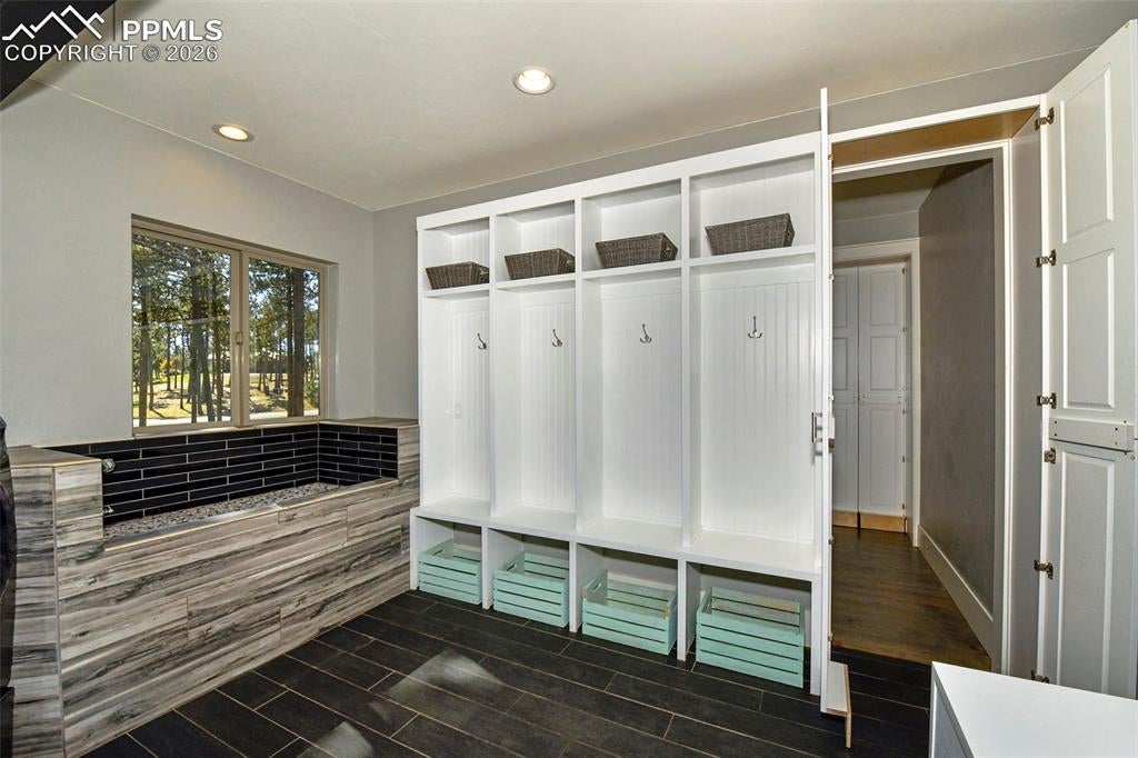 Colorado Springs, Colorado, 80908, United States, 7 Bedrooms Bedrooms, ,7 BathroomsBathrooms,Residential,Active,2015477