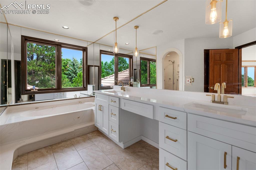 Monument, Colorado, 80132, United States, 5 Bedrooms Bedrooms, ,5 BathroomsBathrooms,Residential,Active,1992275