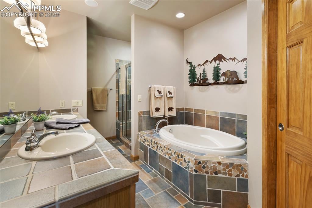 Woodland Park, Colorado, 80863, United States, 6 Bedrooms Bedrooms, ,5 BathroomsBathrooms,Residential,Active,1992273