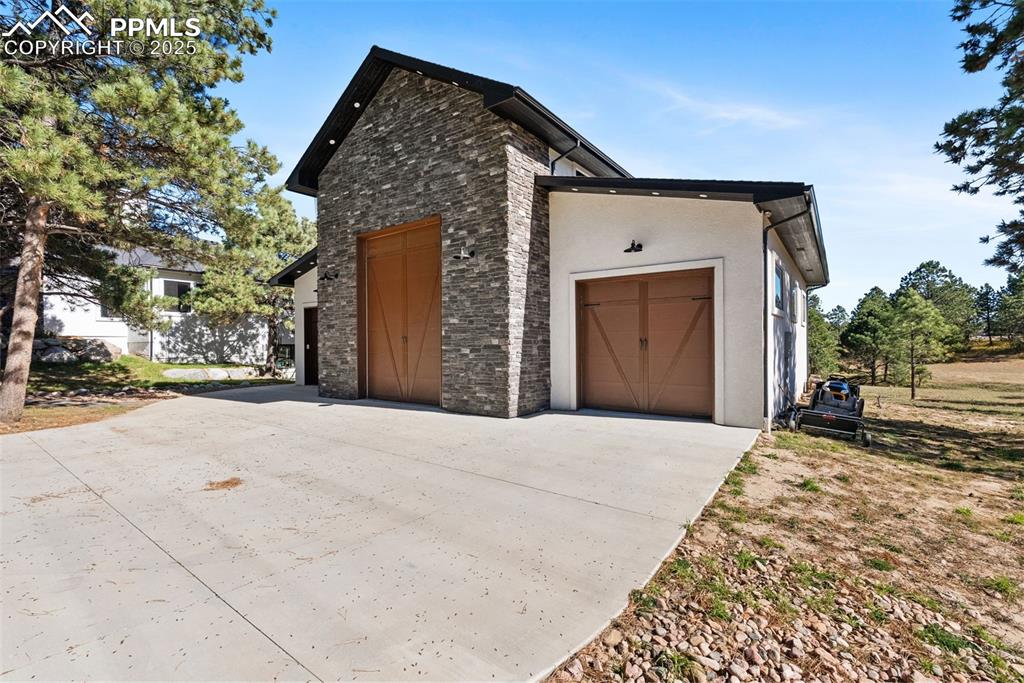 Monument, Colorado, 80132, United States, 6 Bedrooms Bedrooms, ,5 BathroomsBathrooms,Residential,Active,1992226