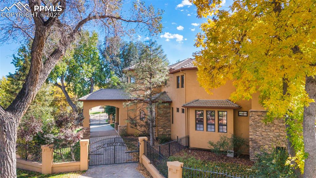 Colorado Springs, Colorado, 80906, United States, 5 Bedrooms Bedrooms, ,8 BathroomsBathrooms,Residential,Active,1992319