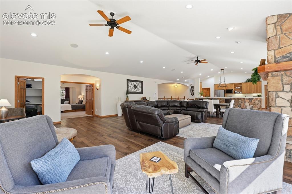Colorado Springs, Colorado, 80908, United States, 6 Bedrooms Bedrooms, ,5 BathroomsBathrooms,Residential,Active,2045782