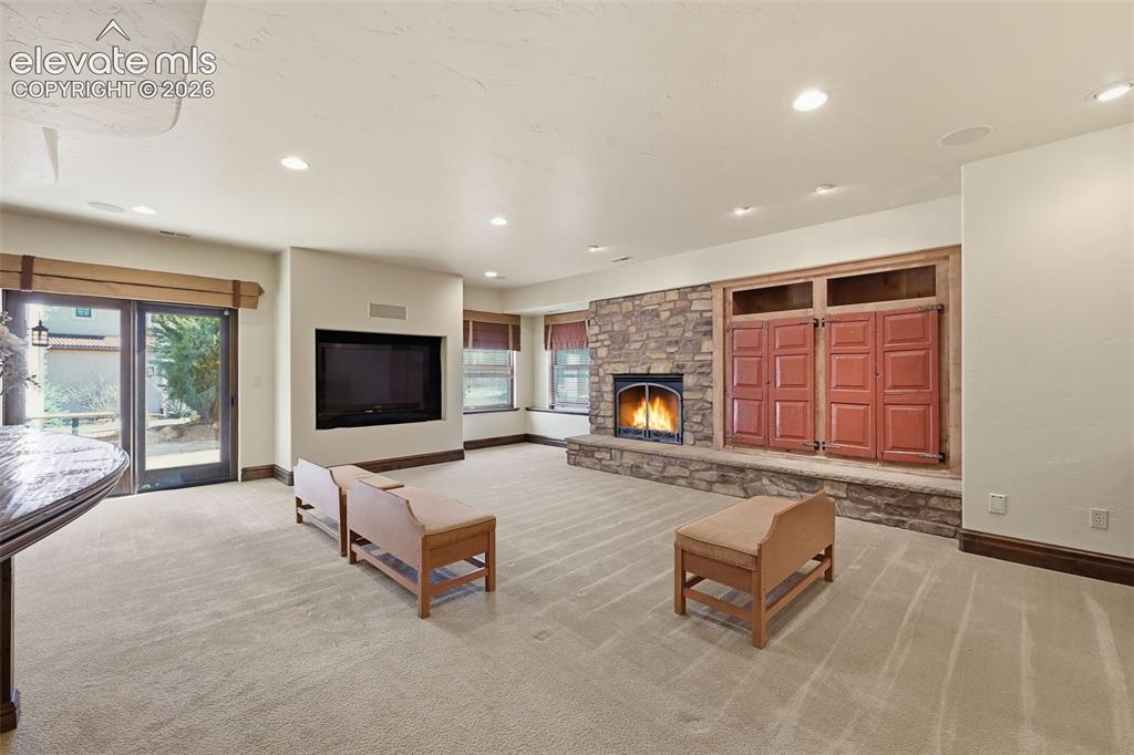 Colorado Springs, Colorado, 80906, United States, 4 Bedrooms Bedrooms, ,6 BathroomsBathrooms,Residential,Active,2043826