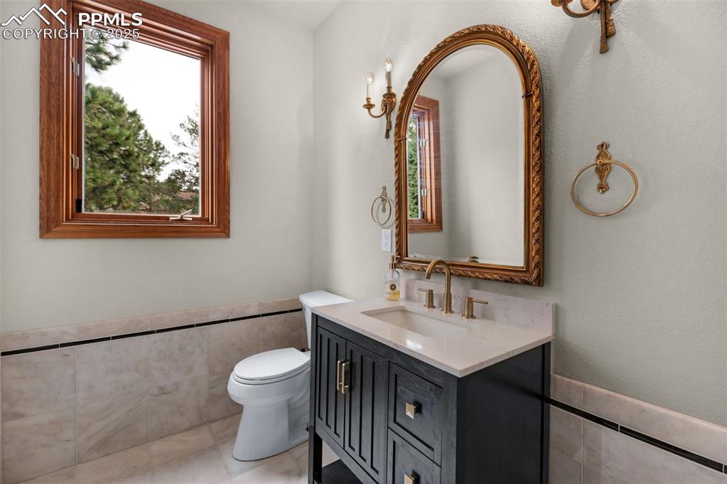 Monument, Colorado, 80132, United States, 5 Bedrooms Bedrooms, ,5 BathroomsBathrooms,Residential,Active,1992275