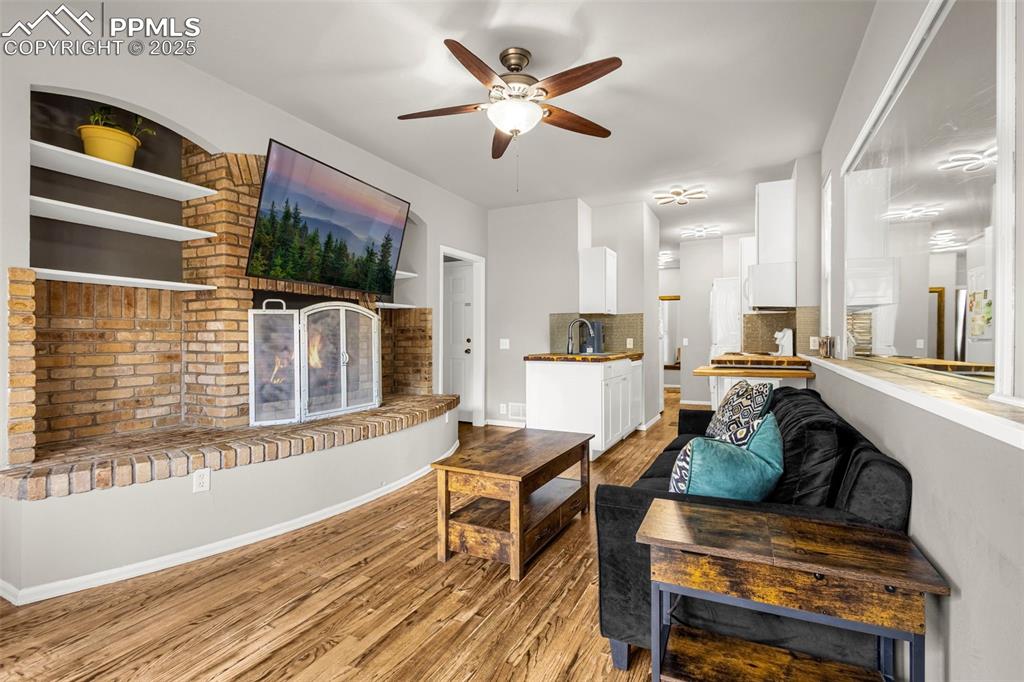 Colorado Springs, Colorado, 80904, United States, 8 Bedrooms Bedrooms, ,5 BathroomsBathrooms,Residential,Active,1810449