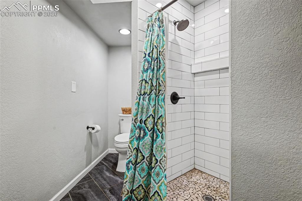 Colorado Springs, Colorado, 80906, United States, 5 Bedrooms Bedrooms, ,5 BathroomsBathrooms,Residential,Active,2014958