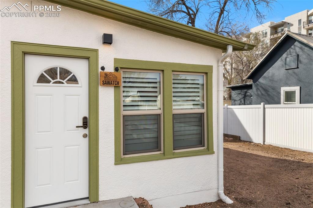 Colorado Springs, Colorado, 80903, United States, 2 Bedrooms Bedrooms, ,2 BathroomsBathrooms,Residential,Active,2045029