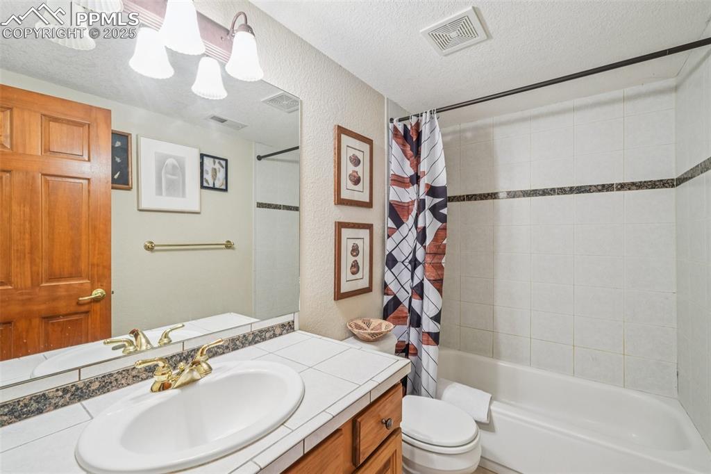 Monument, Colorado, 80132, United States, 5 Bedrooms Bedrooms, ,5 BathroomsBathrooms,Residential,Active,1953413