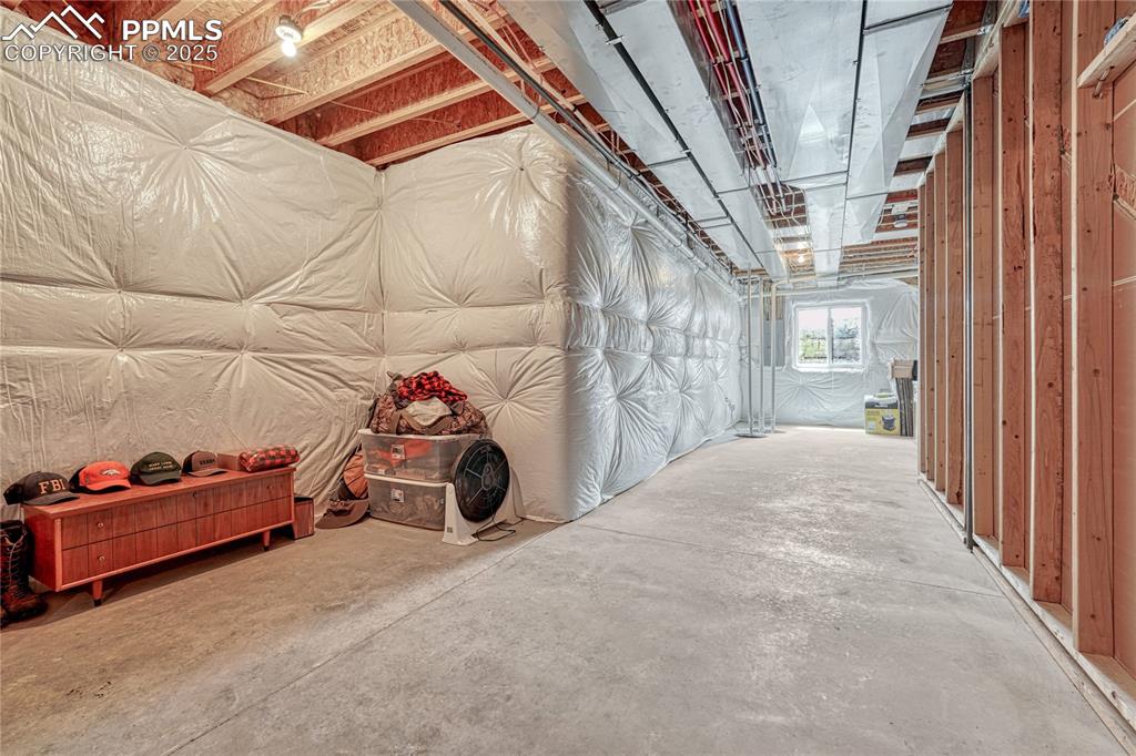 Colorado Springs, Colorado, 80908, United States, 4 Bedrooms Bedrooms, ,4 BathroomsBathrooms,Residential,Active,1992214