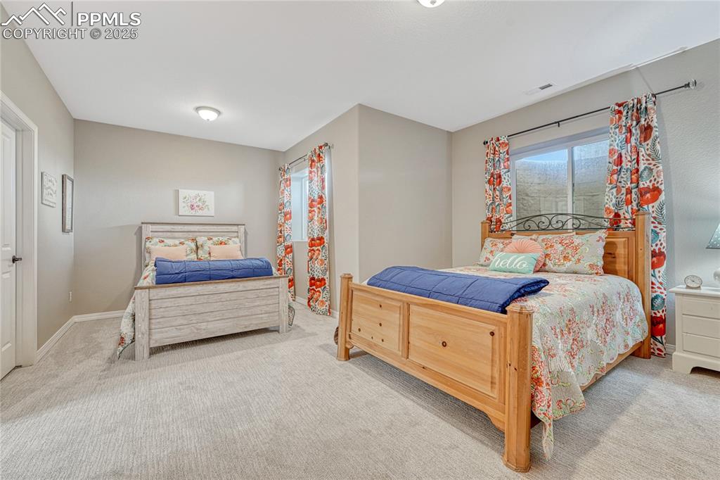 Colorado Springs, Colorado, 80908, United States, 4 Bedrooms Bedrooms, ,4 BathroomsBathrooms,Residential,Active,1992214