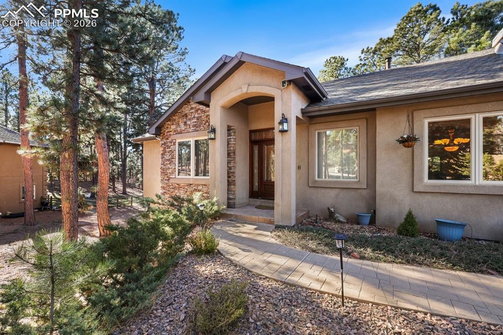 Colorado Springs, Colorado, 80908, United States, 5 Bedrooms Bedrooms, ,4 BathroomsBathrooms,Residential,Active,2014614