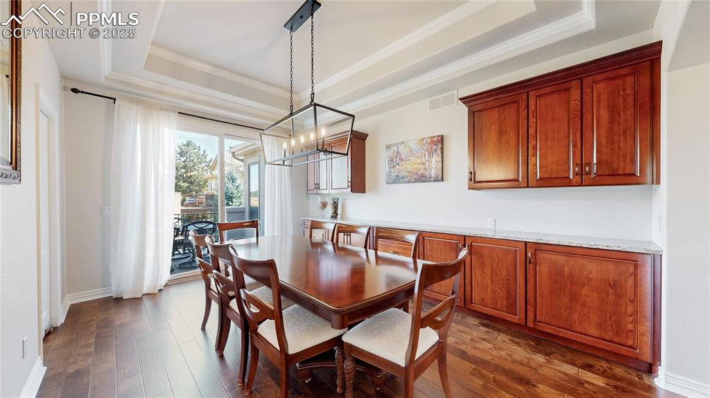 Littleton, Colorado, 80125, United States, 5 Bedrooms Bedrooms, ,4 BathroomsBathrooms,Residential,Active,1927660