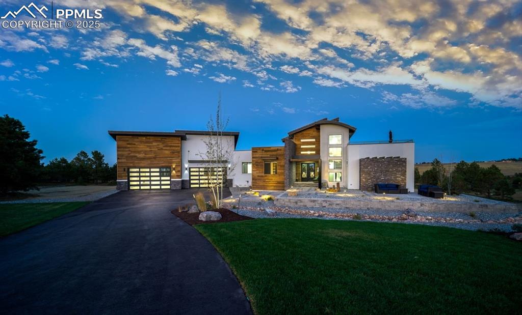 Colorado Springs, Colorado, 80908, United States, 5 Bedrooms Bedrooms, ,6 BathroomsBathrooms,Residential,Active,1936163