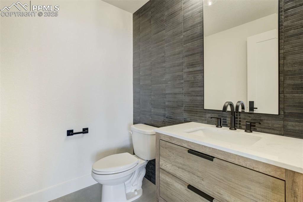 Colorado Springs, Colorado, 80921, United States, 5 Bedrooms Bedrooms, ,6 BathroomsBathrooms,Residential,Active,1992210