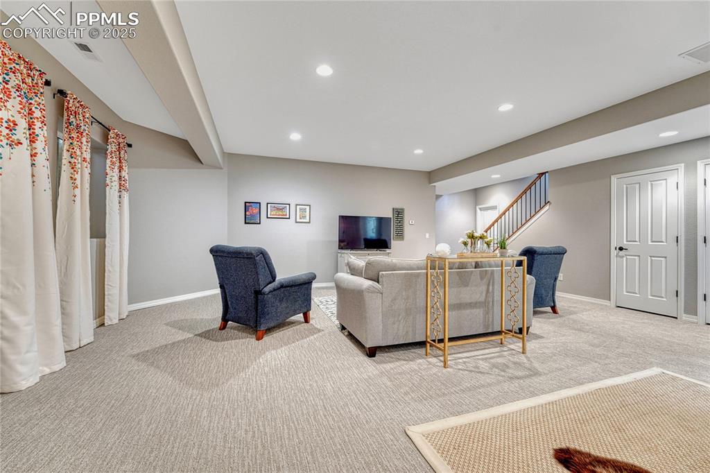 Colorado Springs, Colorado, 80908, United States, 4 Bedrooms Bedrooms, ,4 BathroomsBathrooms,Residential,Active,1992214