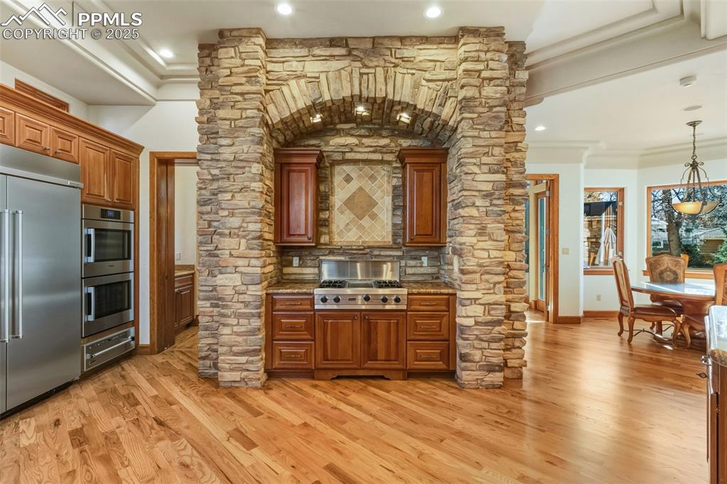 Colorado Springs, Colorado, 80906, United States, 5 Bedrooms Bedrooms, ,8 BathroomsBathrooms,Residential,Active,1992319