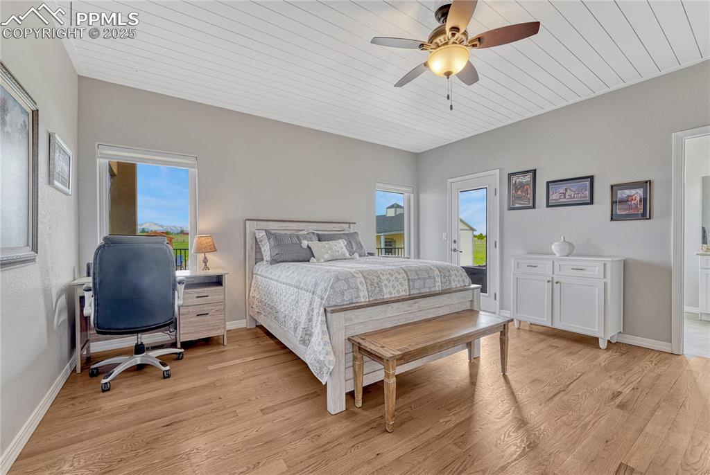 Colorado Springs, Colorado, 80908, United States, 4 Bedrooms Bedrooms, ,4 BathroomsBathrooms,Residential,Active,1992214