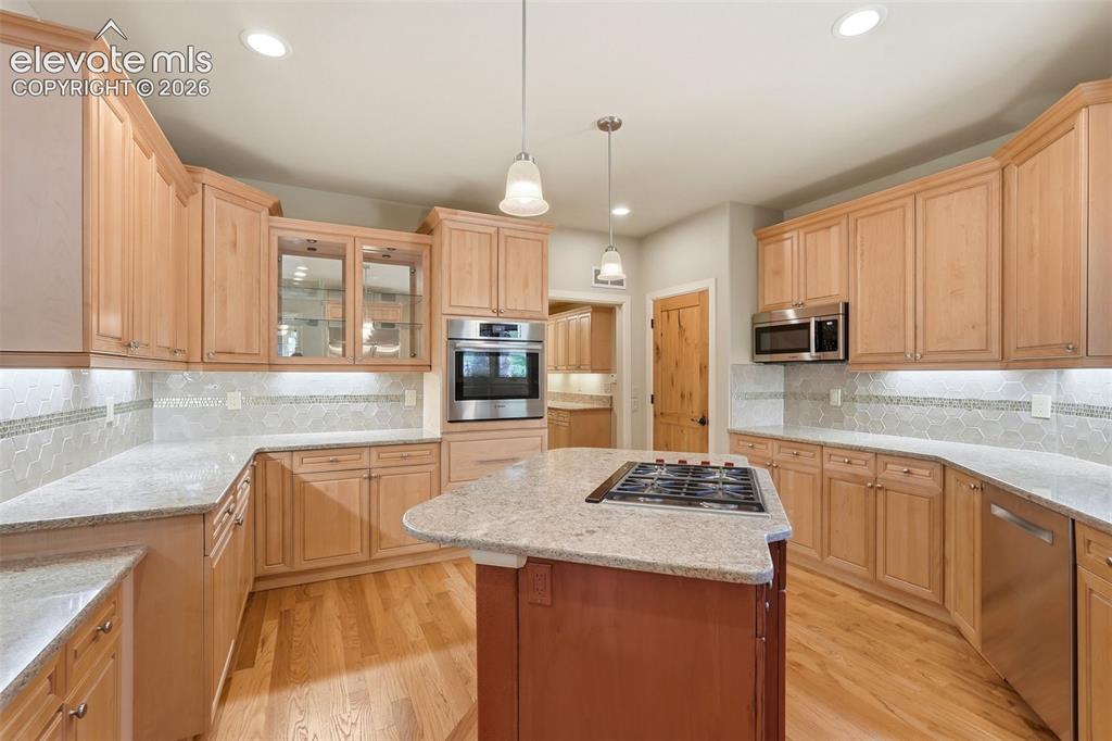 Colorado Springs, Colorado, 80906, United States, 2 Bedrooms Bedrooms, ,4 BathroomsBathrooms,Residential,Active,2052139