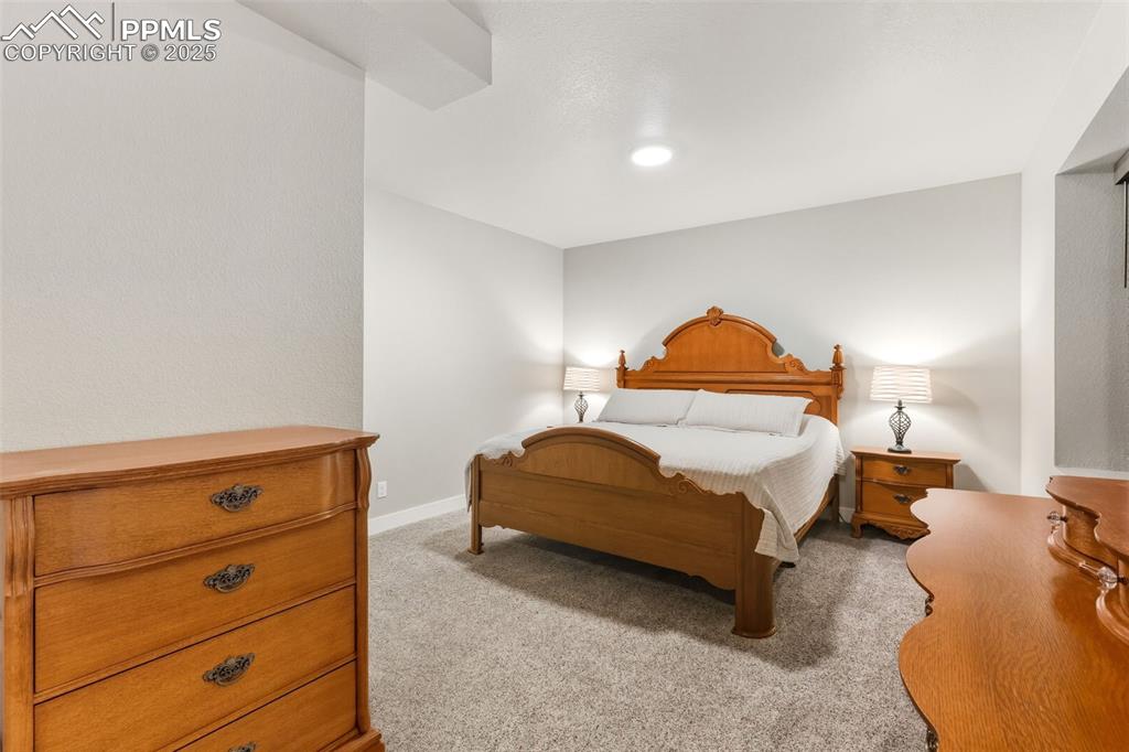 Colorado Springs, Colorado, 80904, United States, 4 Bedrooms Bedrooms, ,5 BathroomsBathrooms,Residential,Active,1992276