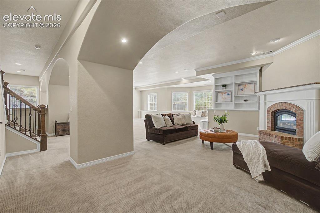 Monument, Colorado, 80132, United States, 6 Bedrooms Bedrooms, ,5 BathroomsBathrooms,Residential,Active,2042660
