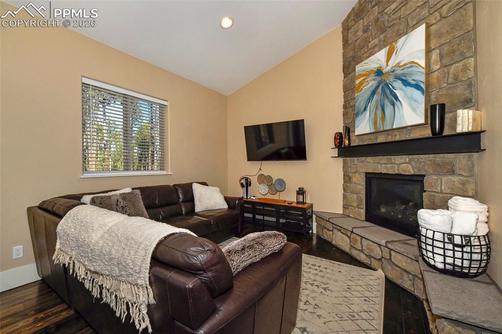 Colorado Springs, Colorado, 80908, United States, 7 Bedrooms Bedrooms, ,7 BathroomsBathrooms,Residential,Active,2015477