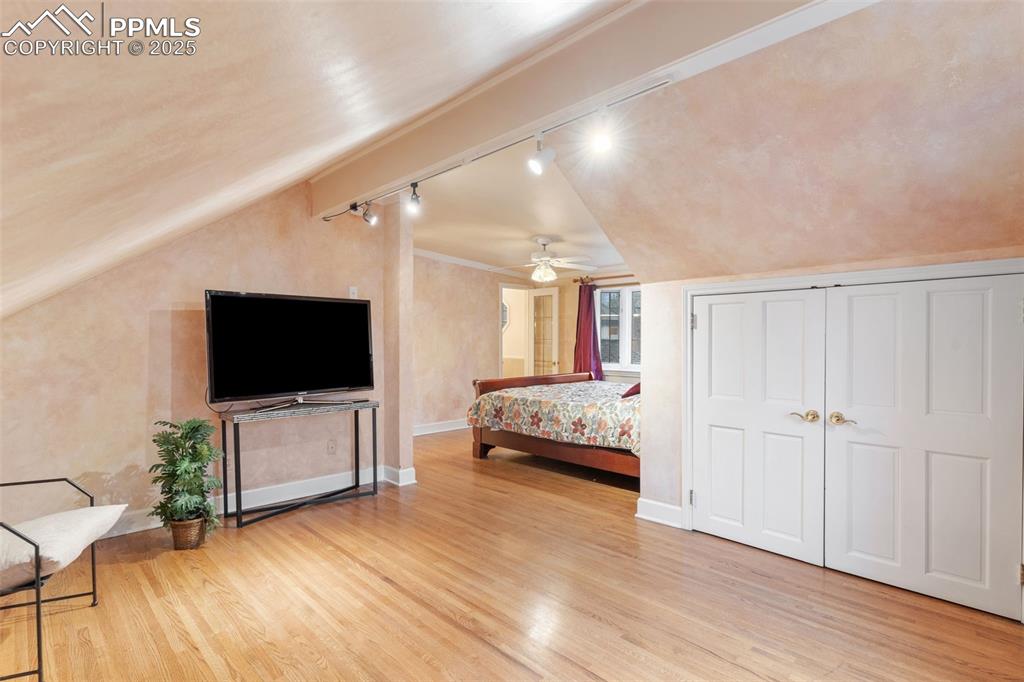 Colorado Springs, Colorado, 80906, United States, 5 Bedrooms Bedrooms, ,5 BathroomsBathrooms,Residential,Active,1998601