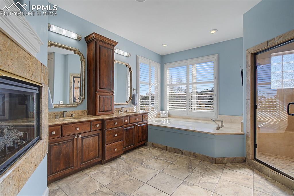 Colorado Springs, Colorado, 80906, United States, 4 Bedrooms Bedrooms, ,4 BathroomsBathrooms,Residential,Active,2016680