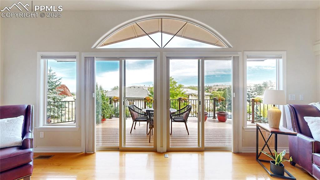 Littleton, Colorado, 80125, United States, 4 Bedrooms Bedrooms, ,4 BathroomsBathrooms,Residential,Active,1945275