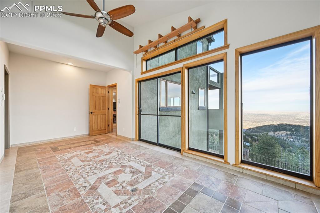 Manitou Springs, Colorado, 80829, United States, 6 Bedrooms Bedrooms, ,6 BathroomsBathrooms,Residential,Active,1997622