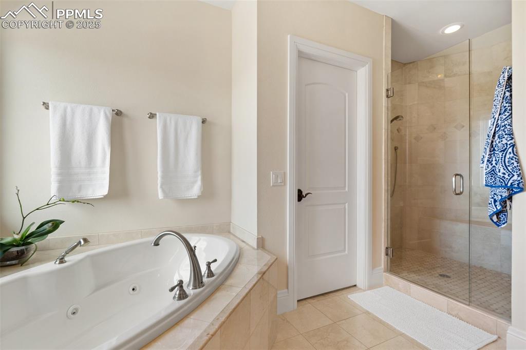 Colorado Springs, Colorado, 80906, United States, 6 Bedrooms Bedrooms, ,6 BathroomsBathrooms,Residential,Active,1880191