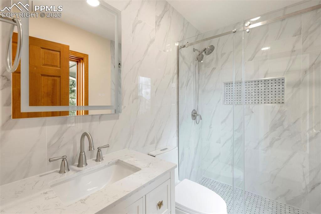 Monument, Colorado, 80132, United States, 5 Bedrooms Bedrooms, ,5 BathroomsBathrooms,Residential,Active,2043290