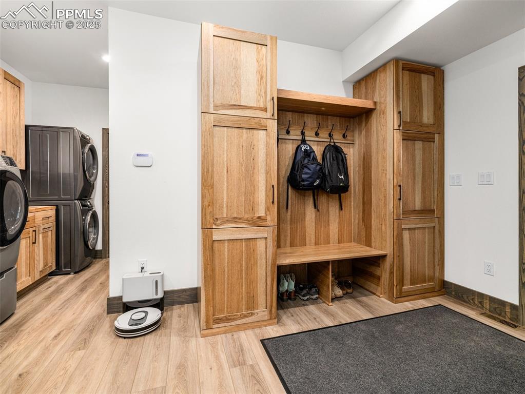 Beulah, Colorado, 81023, United States, 5 Bedrooms Bedrooms, ,5 BathroomsBathrooms,Residential,Active,1922547