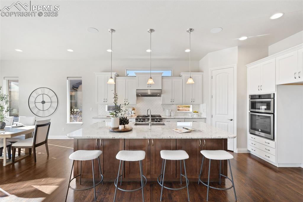 Colorado Springs, Colorado, 80921, United States, 5 Bedrooms Bedrooms, ,4 BathroomsBathrooms,Residential,Active,2002344