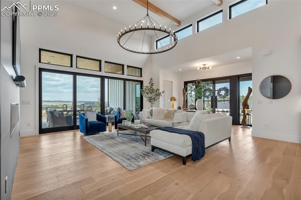 Franktown, Colorado, 80116, United States, 4 Bedrooms Bedrooms, ,5 BathroomsBathrooms,Residential,Active,1968385