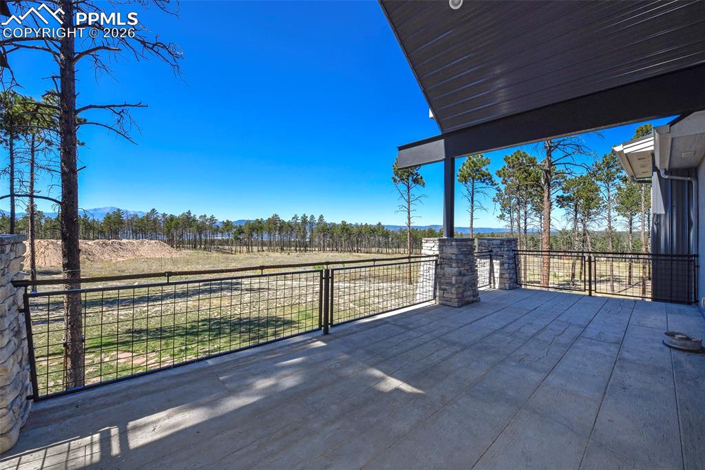 Colorado Springs, Colorado, 80908, United States, 7 Bedrooms Bedrooms, ,7 BathroomsBathrooms,Residential,Active,2015477