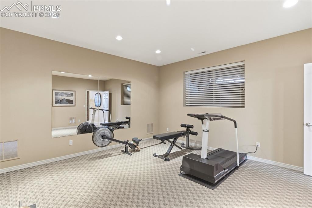 Colorado Springs, Colorado, 80906, United States, 4 Bedrooms Bedrooms, ,3 BathroomsBathrooms,Residential,Active,2045402